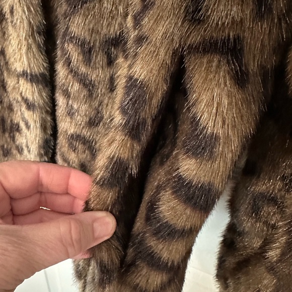 VELVET FAUX LEOPARD JACKET - Picture 3 of 6